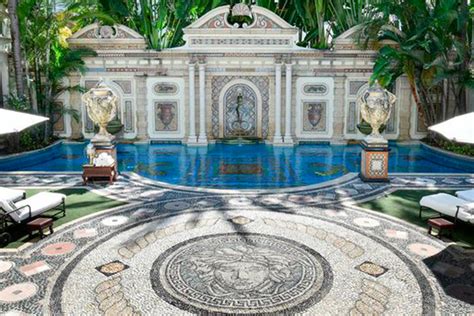 donde queda la casa de versace en miami|giannis at former Versace mansion.